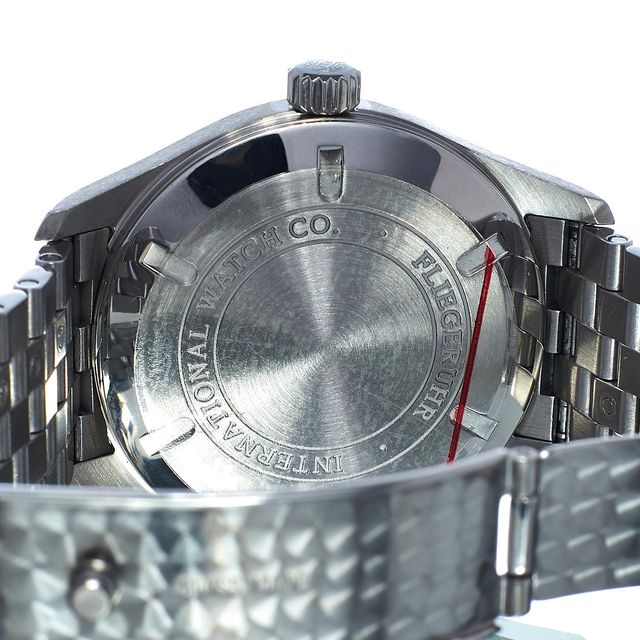 IWC Pilot's Mark XVI IW325504 Image 4